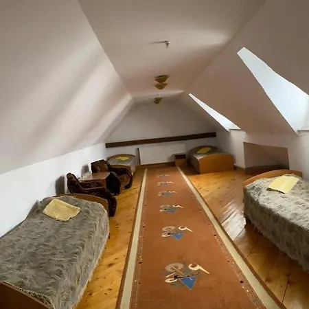 Lemon Hotel
