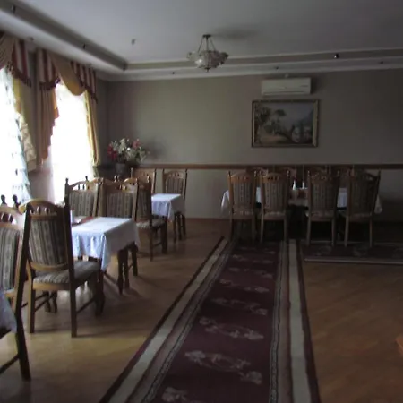 Lemon Hotel *